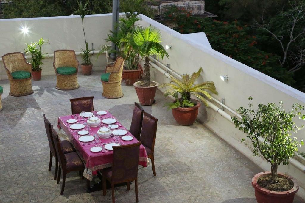 Saket Inn Džajpur Exteriér fotografie